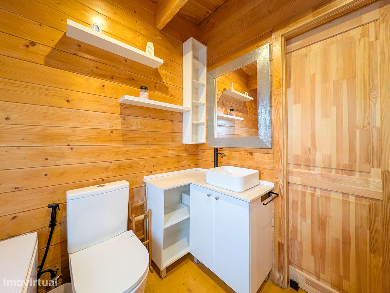 Terreno de 300 m² com moradia T4 em madeira – Charneca de Caparica-14