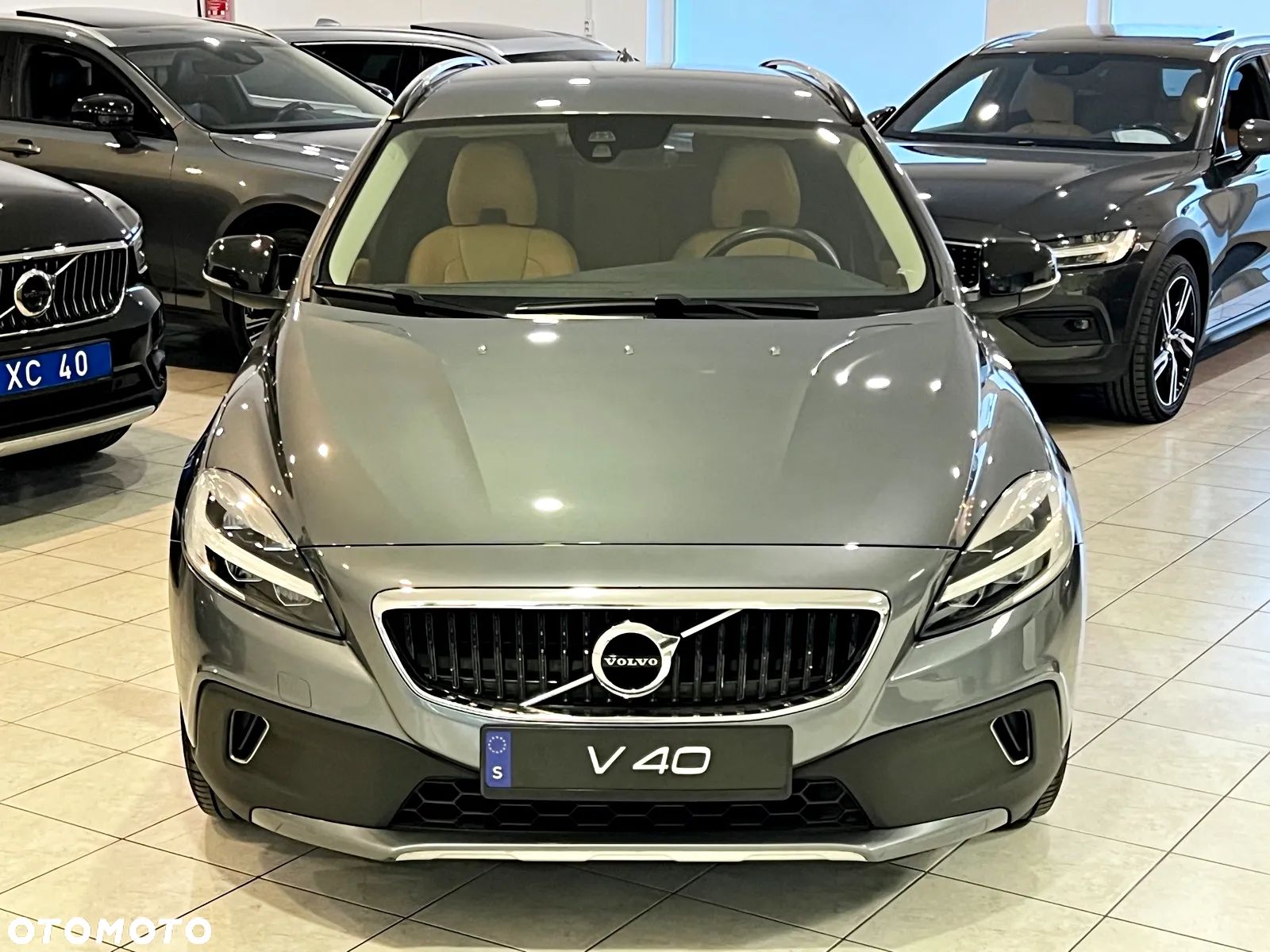 Volvo V40 CC D3 Drive-E SCR Dynamic Edition - 1