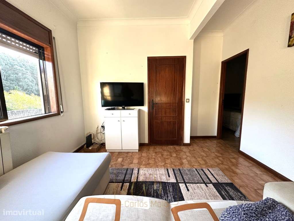 Moradia V4 Retorta com jardim, junto ao rio ave - Grande imagem: 4/22