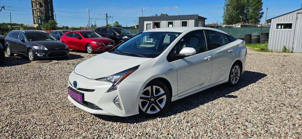 Toyota Prius IV Hybrid Executive 2016