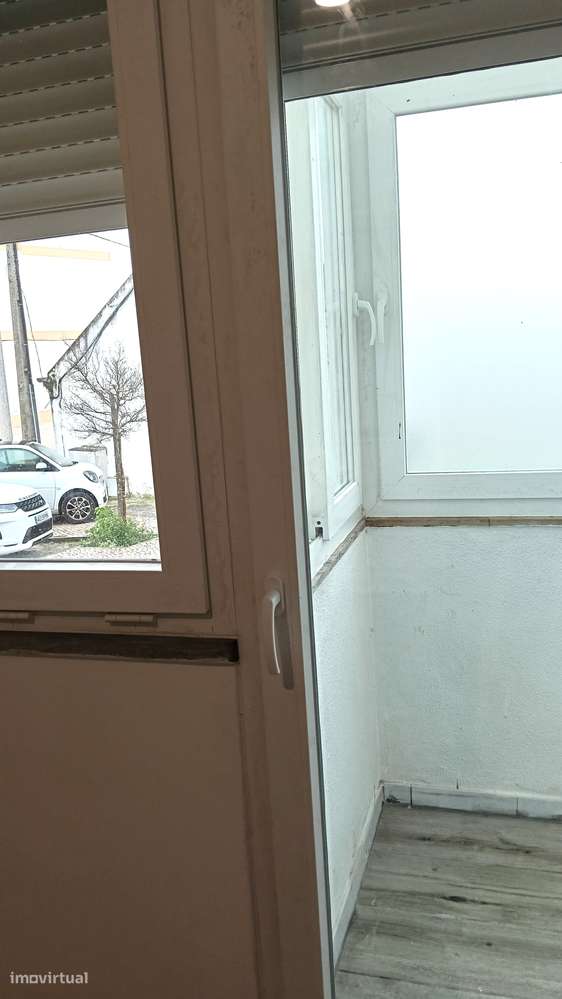 T2 remodelado de raiz, c/ 72 m2 | r/c Montijo.-16