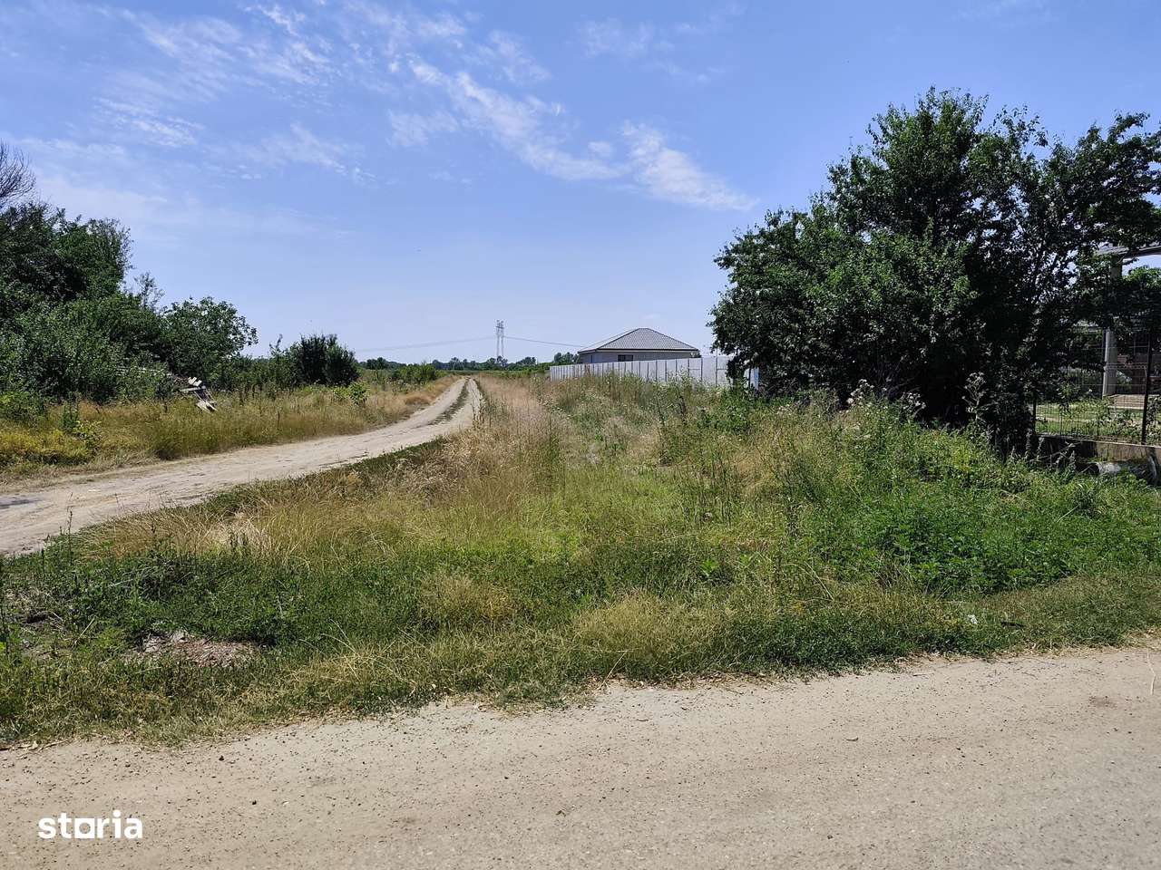 FARA COMISIOANE TEREN intravilan la drum asfaltat gaze curent - Imagine principală: 2/4