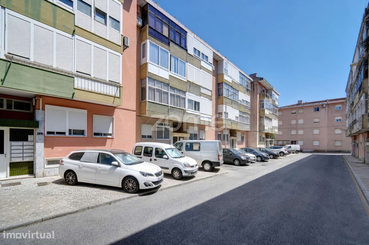 T2 Remodelado, Pronto a Habitar na Mina de Água – Amadora-14