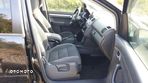 Volkswagen Touran 2.0 TDI Highline - 13