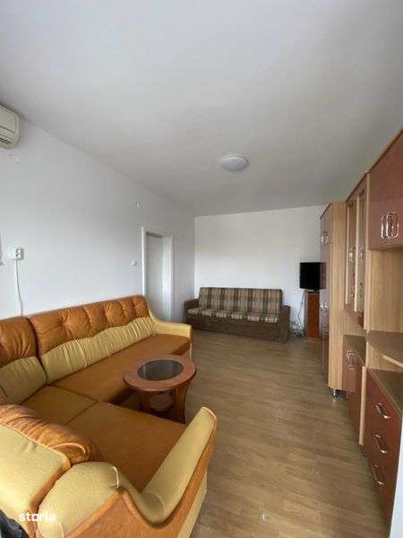 Apartament cu 3 camere - Imagine principală: 4/8