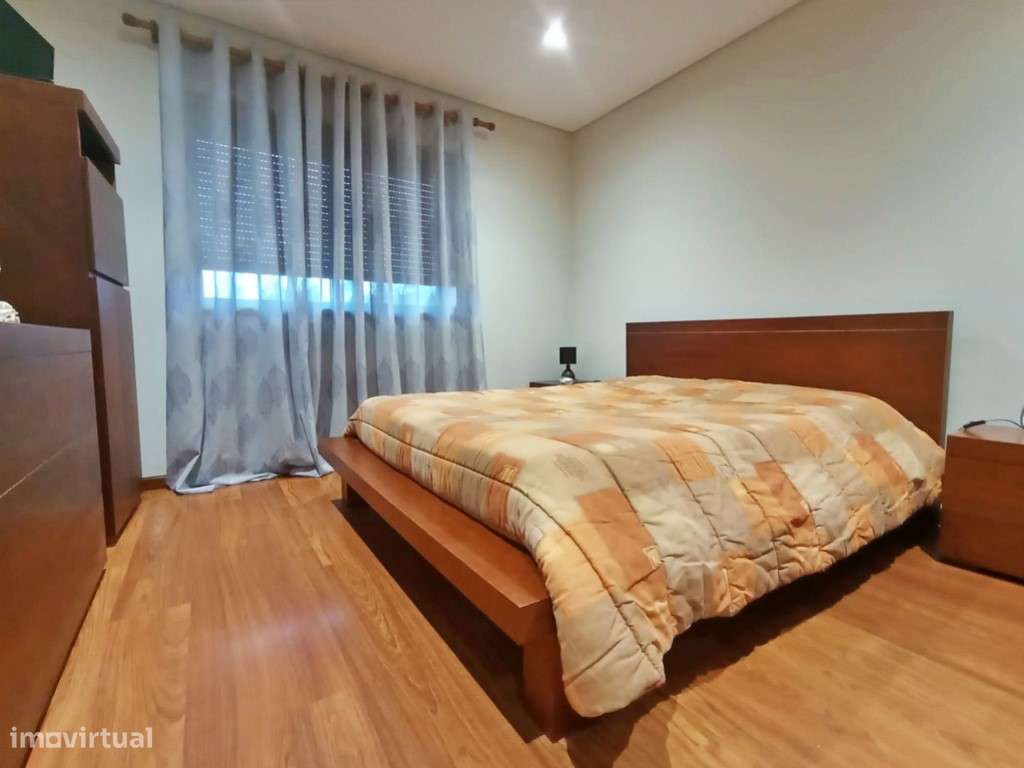 Andar Moradia T3 com Logradouro e Garagem - Grande imagem: 3/16