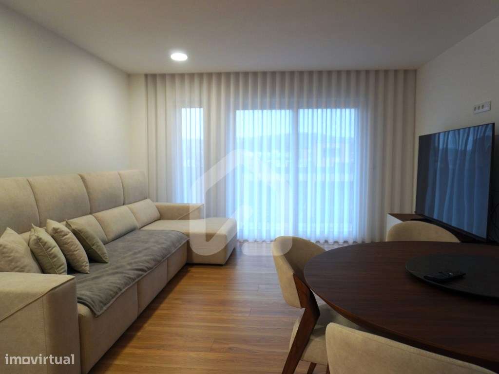 Apartamento T2+1 como novo em Nine - Vila Nova de Famalicão-2
