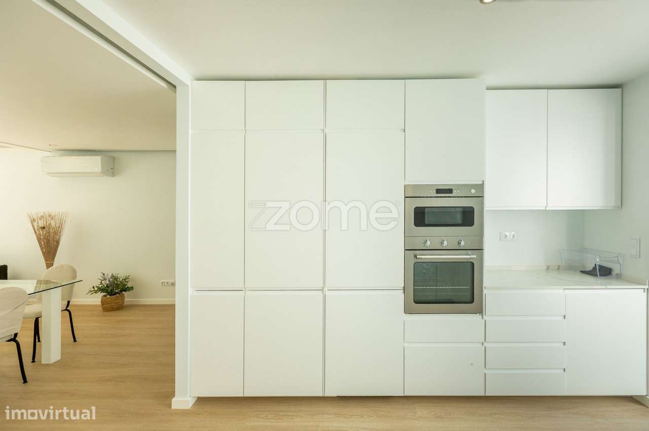 Moradia T3 Nova com Terraços Panorâmicos e Vista Mar na Atalhada-12