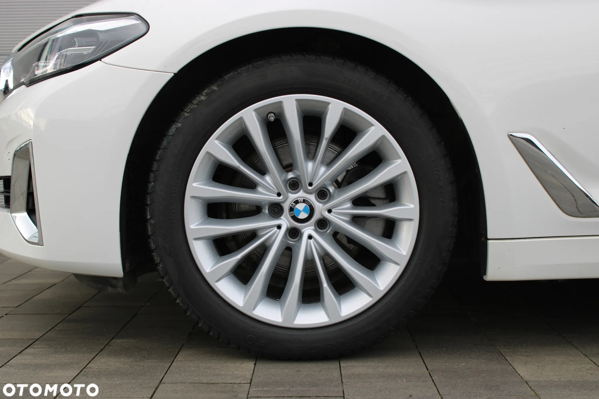 BMW Seria 5 520d xDrive Luxury Line - 9