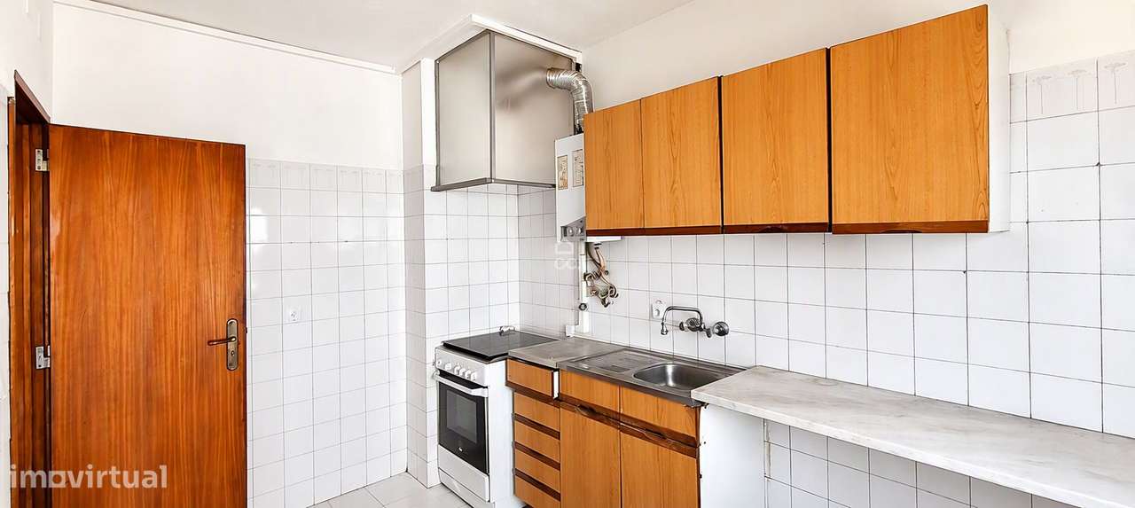 Apartamento T2 Renovado em Cascais-12