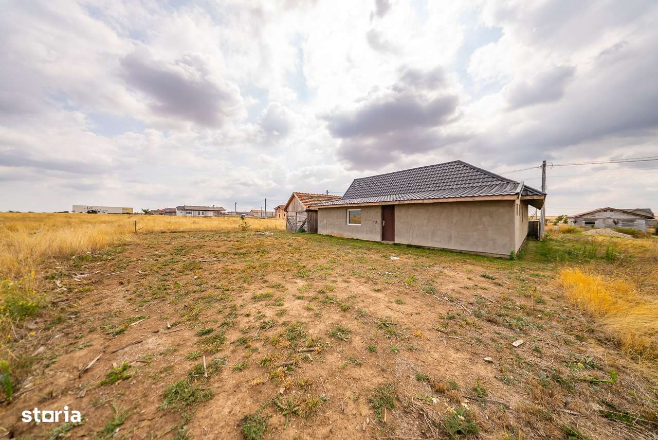 Casă de vânzare cu 3 camere in Alunis - Imagine principală: 4/20