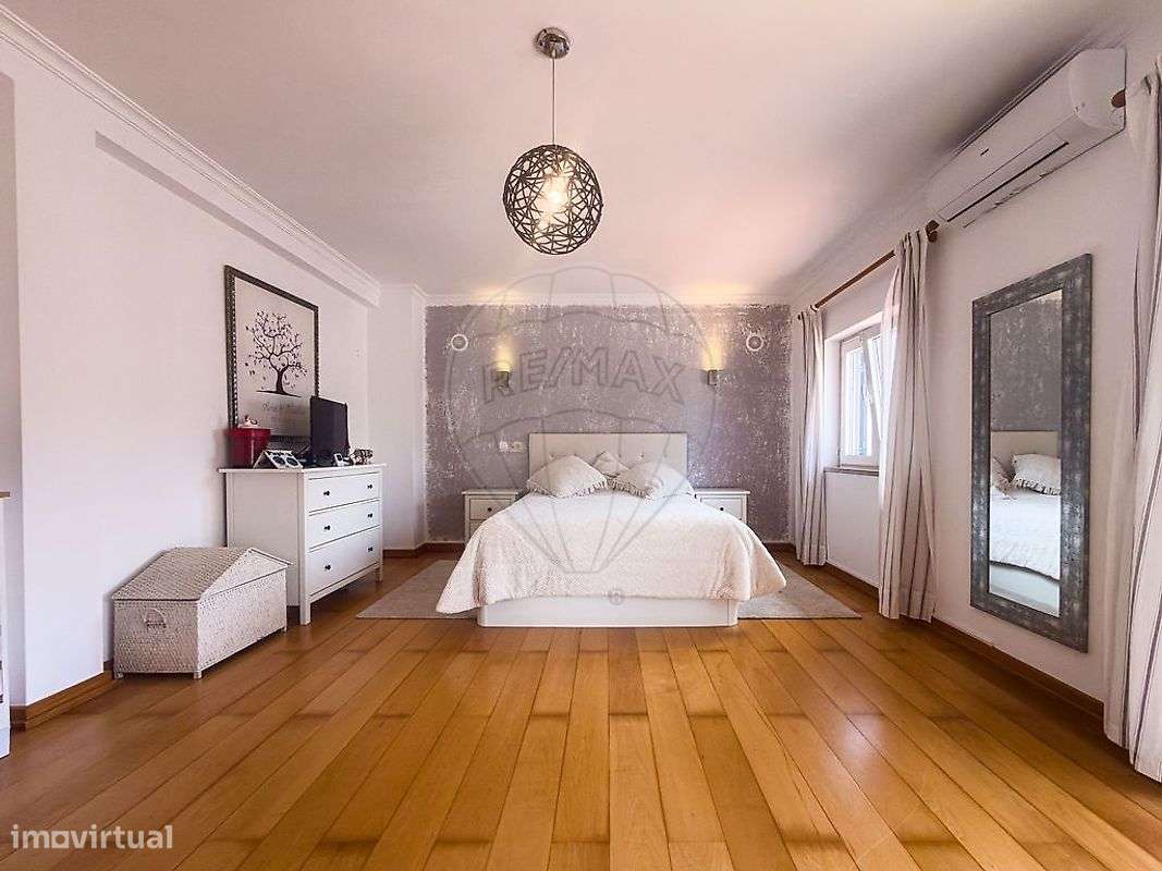 Moradia T4 para venda-16