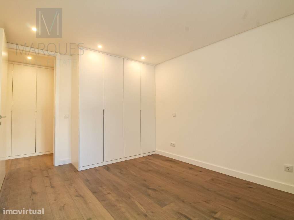 Apartamento T3 com Parqueamento e Arrecadação na Quinta do Desembar...-20