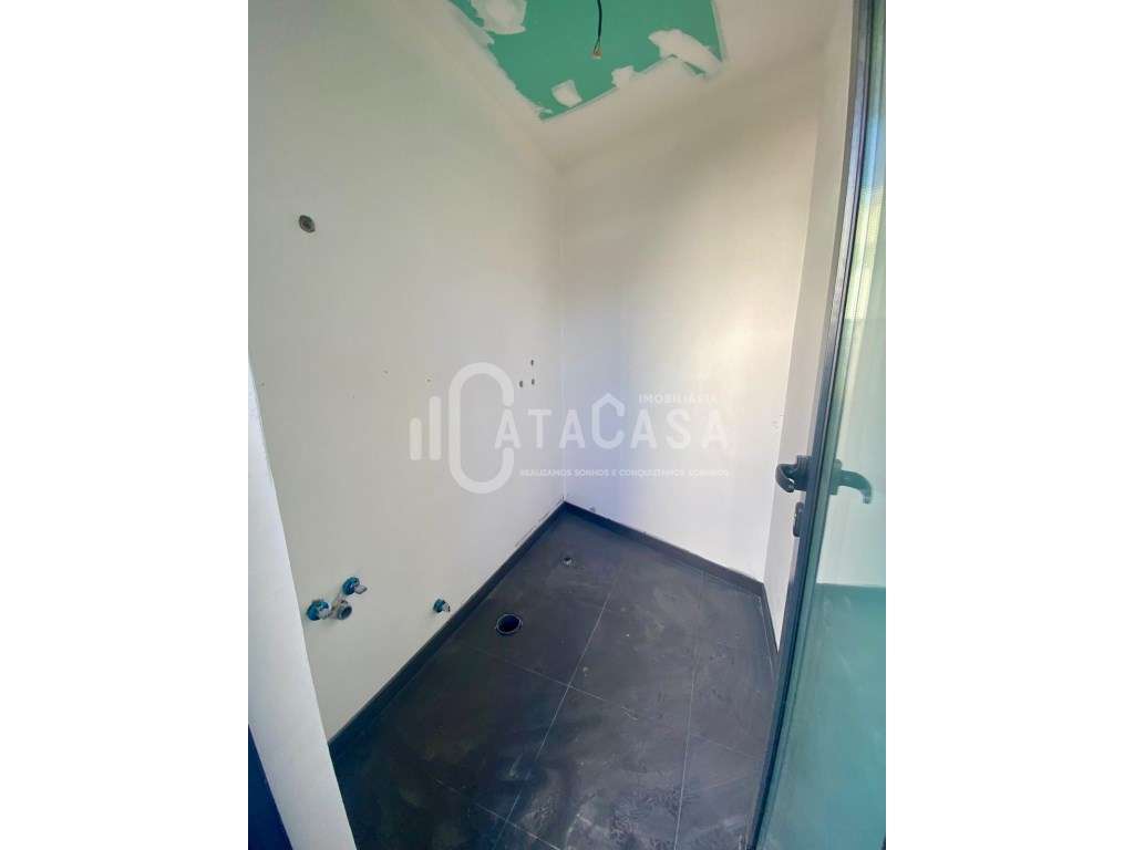 Moradia Geminada T3+1 Nova para Venda em Anadia-27