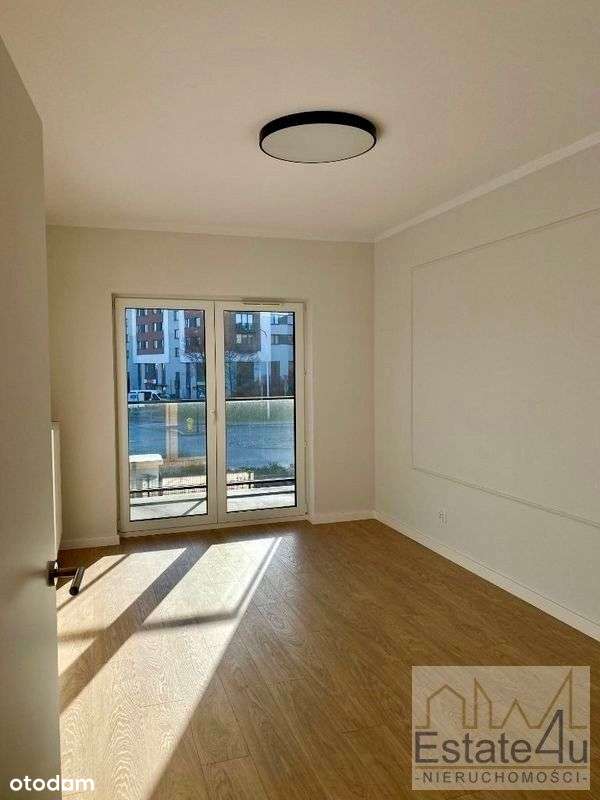 3/4 pok, 2 garaże, 2 tarasy, do wejścia. Ceglana-8