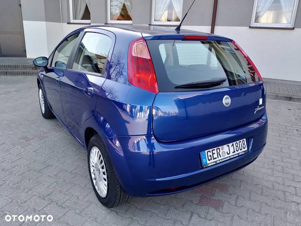 Fiat Grande Punto - 6