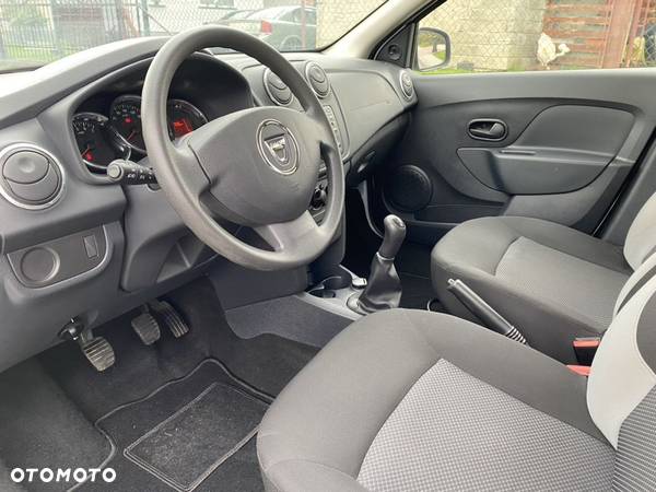 Dacia Sandero 1.2 16V 75 Essentiel - 9