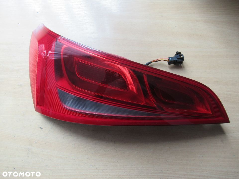 LAMPA AUDI Q5 TYŁ TYLNA LEWA PRAWA - 1