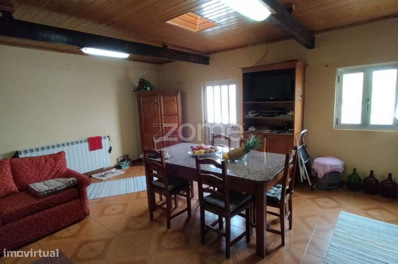 Quinta em Montalegre (cinco quartos e duas caas de banho-8