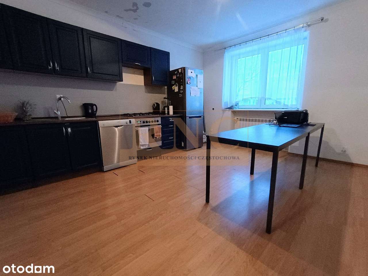 Mieszkaj i prowadź działalność | Dom i garaże pod branżę samochodową-10