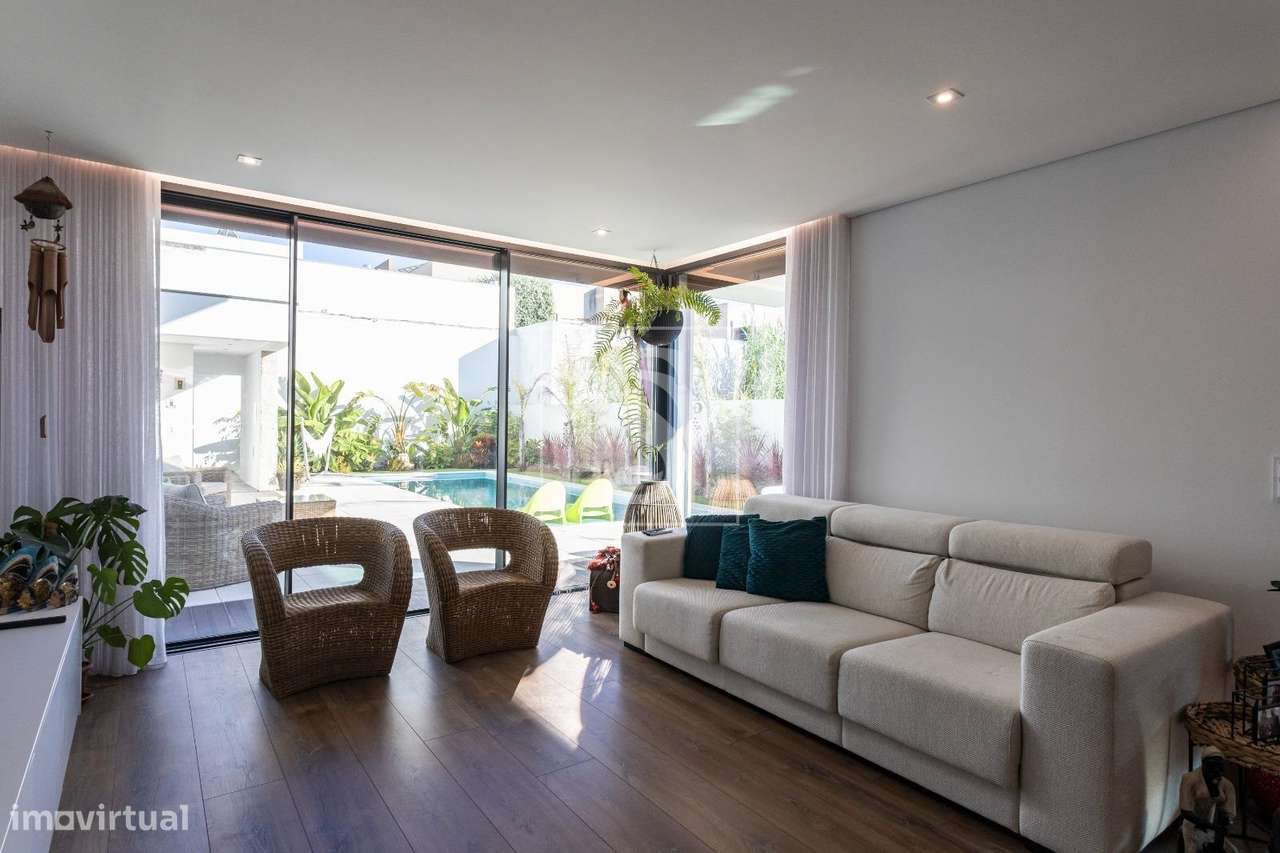 Moradia T4 de Alto Padrão à Venda – Agudela, Perafita-52