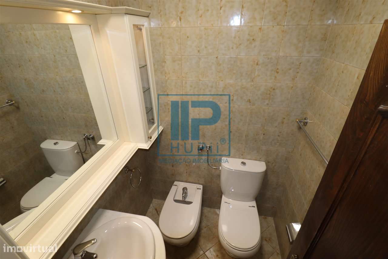 Apartamento T4 Venda em Oliveira, São Paio e São Sebastião,Guimarães-12