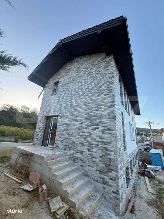 Casa individuala de vanzare, 6 camere, 182 mp, in Faget - Imagine principală: 3/5