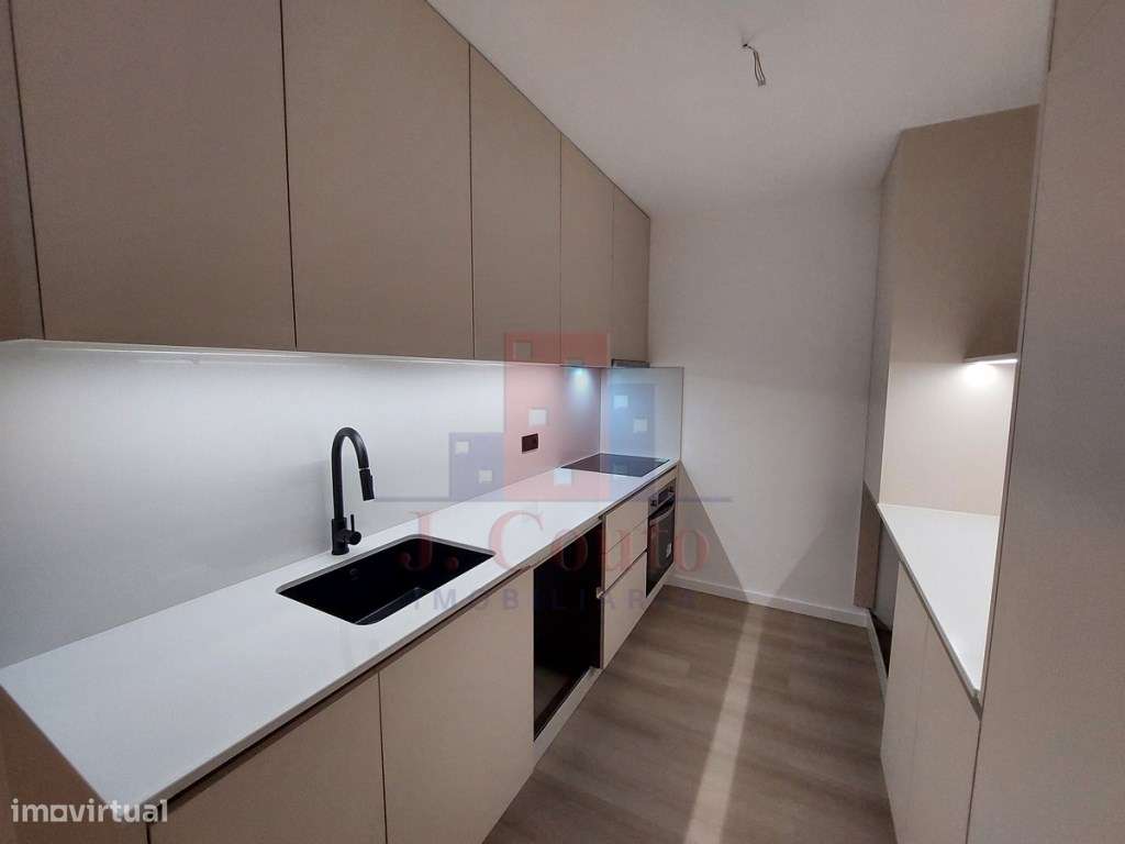 Apartamento T2 em Caldas da Rainha-3