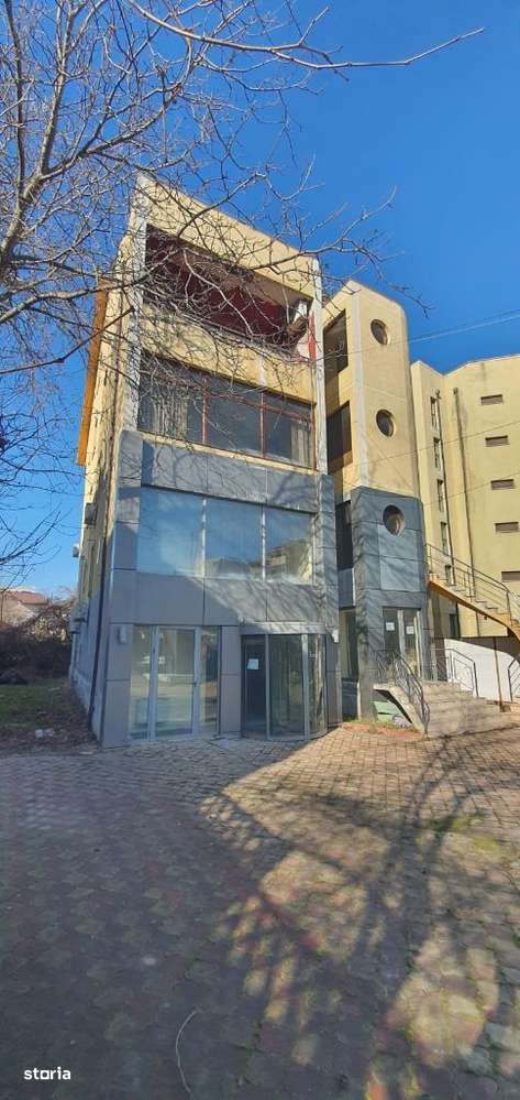 Vand / Inchiriez imobil D+P+2+M in Tulcea str. Babadag-0