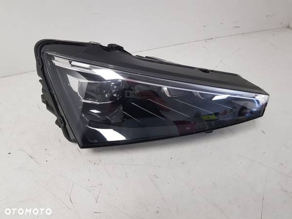 SKODA SCALA LAMPA PRAWA LEWA KOMPLET PRZÓD CRYSTAL LIGHTING IDEALNE 657941015A 657941016A - 16