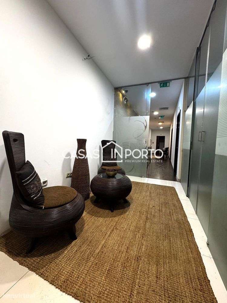 Loja Premium no coração do Porto - Grande imagem: 2/17