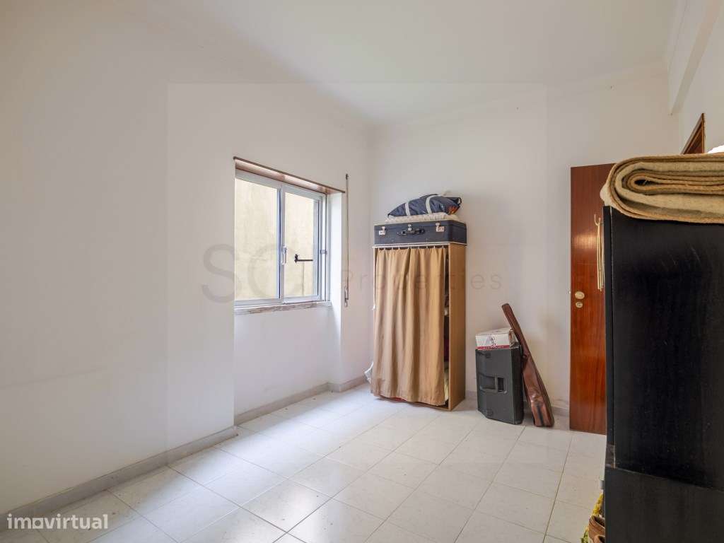 Moradia Térrea Isolada para Remodelar - Foros de Amora-10