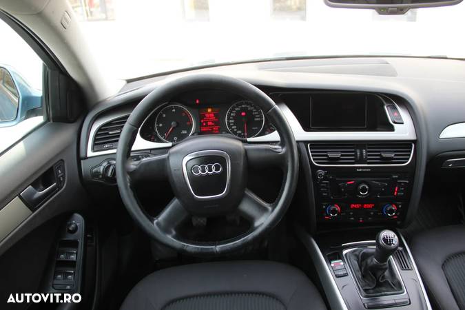 Audi A4 2.0 TDI B8 - 9