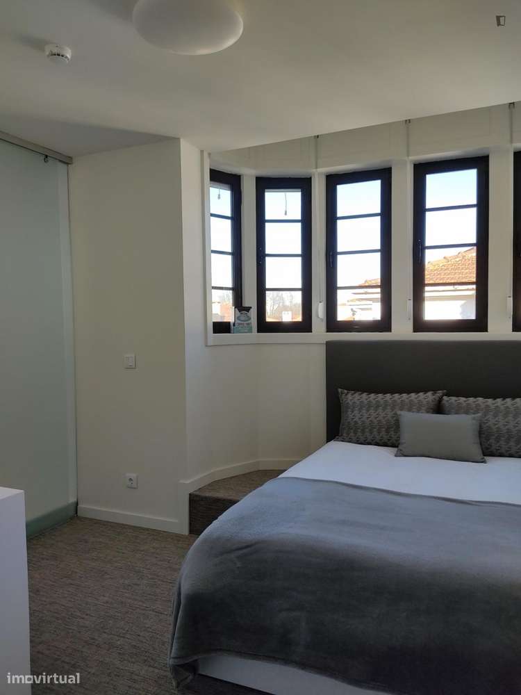 Quarto - localizado em Paranhos Porto - Grande imagem: 4/10