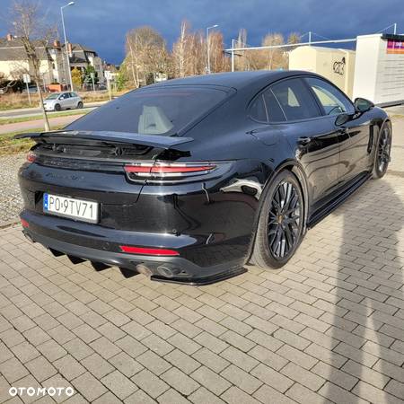 Porsche Panamera GTS GPF - 7