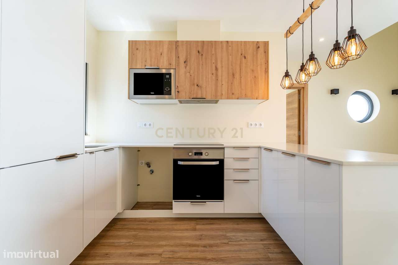 Moradia T3 totalmente remodelada em Pêra - Grande imagem: 4/31