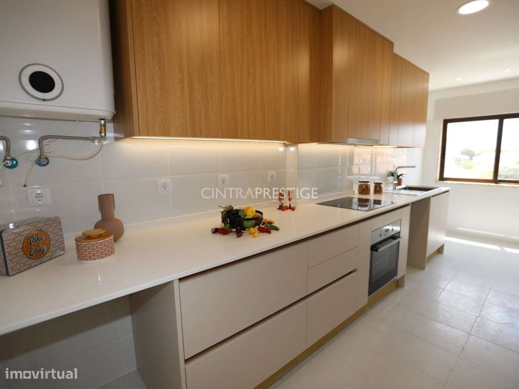 T2 Totalmente Remodelado com Terraço de 20 m² - Algueirão-Mem Martins-1