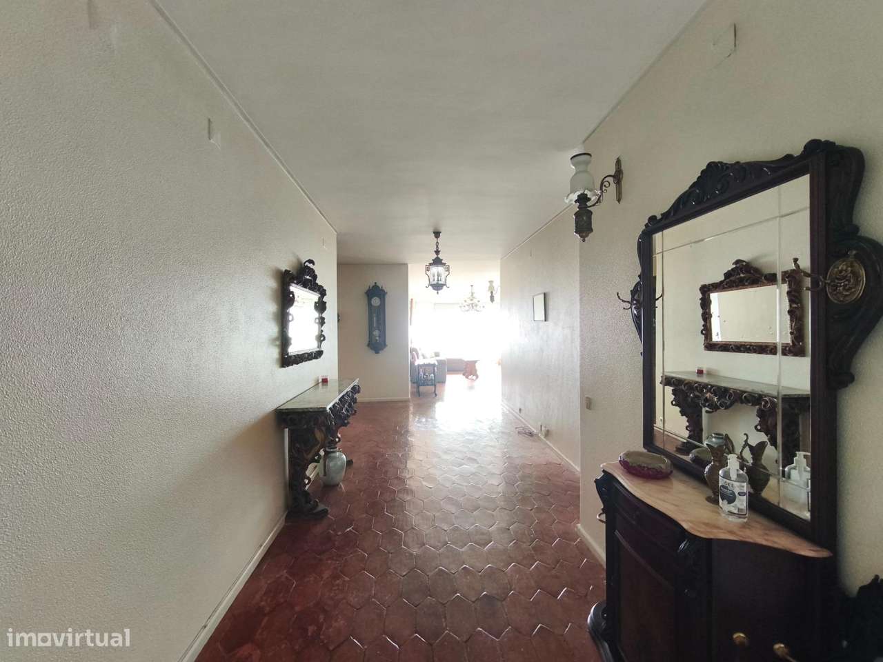 Apartamento T6 (primeira linha de mar)-10