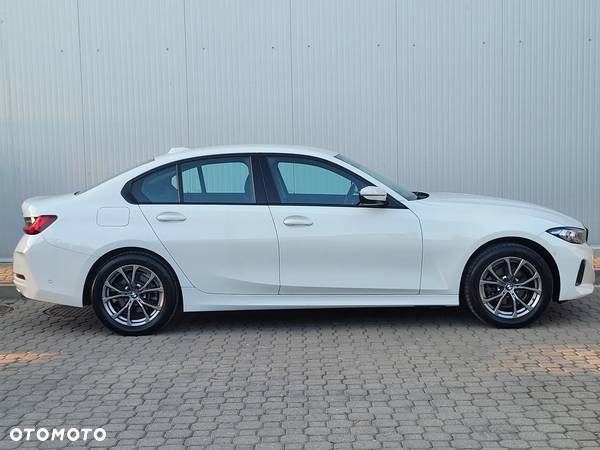 BMW Seria 3 318i Sport - 6