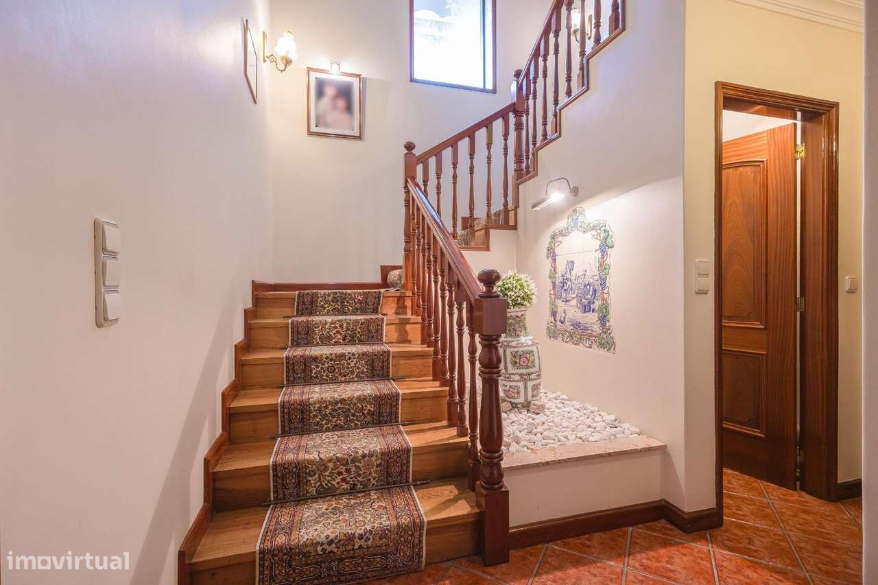 Moradia T4 exclusiva | Piscina| Zona Agrícola | Junto à Praia-31