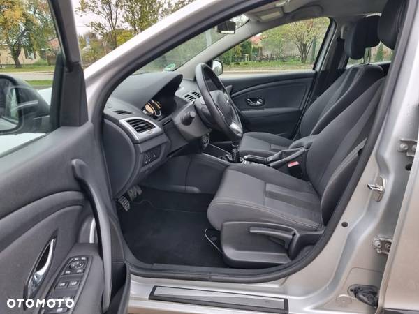 Renault Megane 1.5 dCi Dynamique - 6