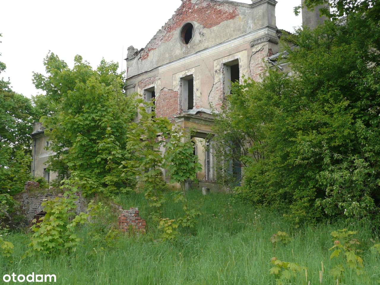Zabytkowy Dwór z Parkiem-14
