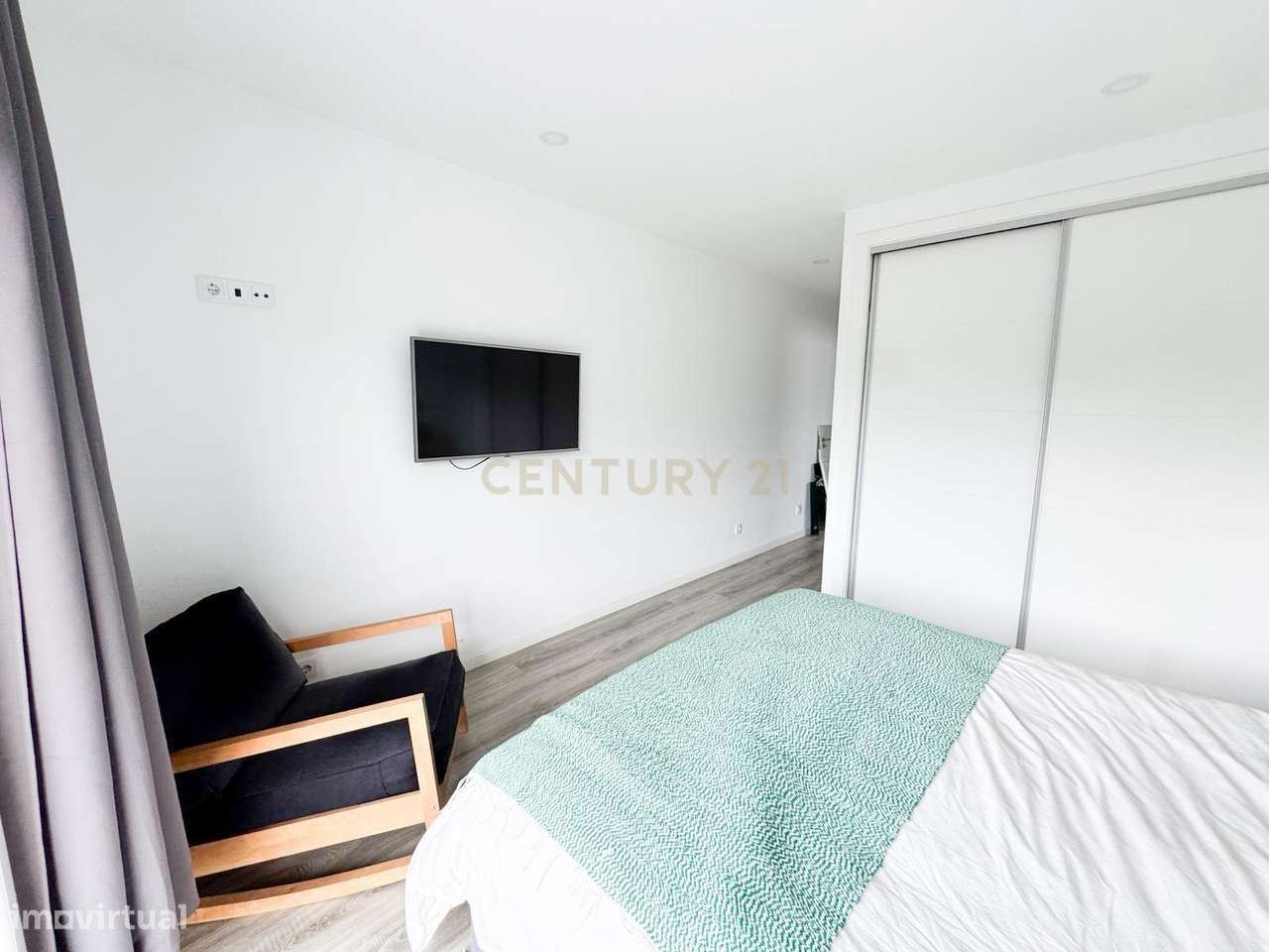 Moradia T3 + 1 contemporânea, numa Rua Sem Saída  – Fernão Ferro-8