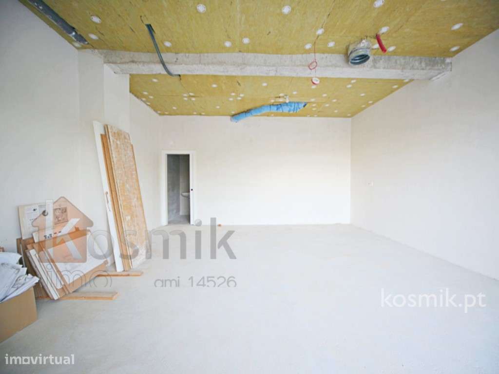 Loja 36 m2 SOLVILLAS :: ODIVELAS :: NOVO :: Montra :: Boa localizaç... - Grande imagem: 3/34