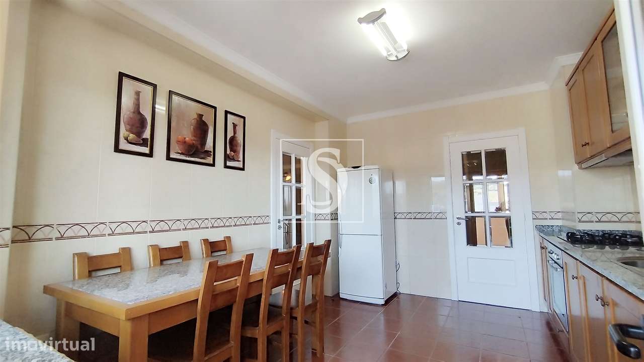 Apartamento T3 Venda em Sé, Santa Maria e Meixedo,Bragança-11