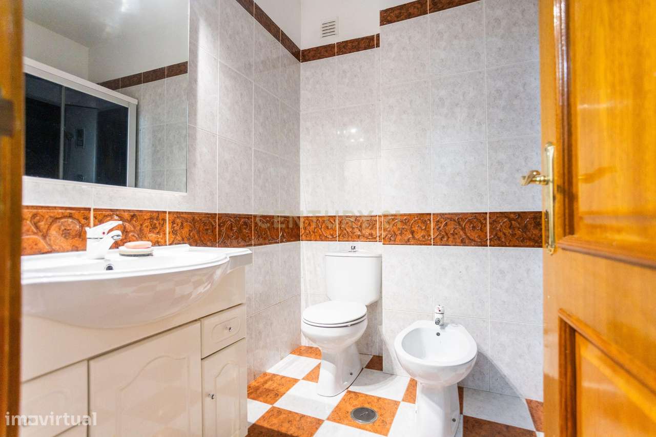 Apartamento T2+1 Duplex com elevador-28