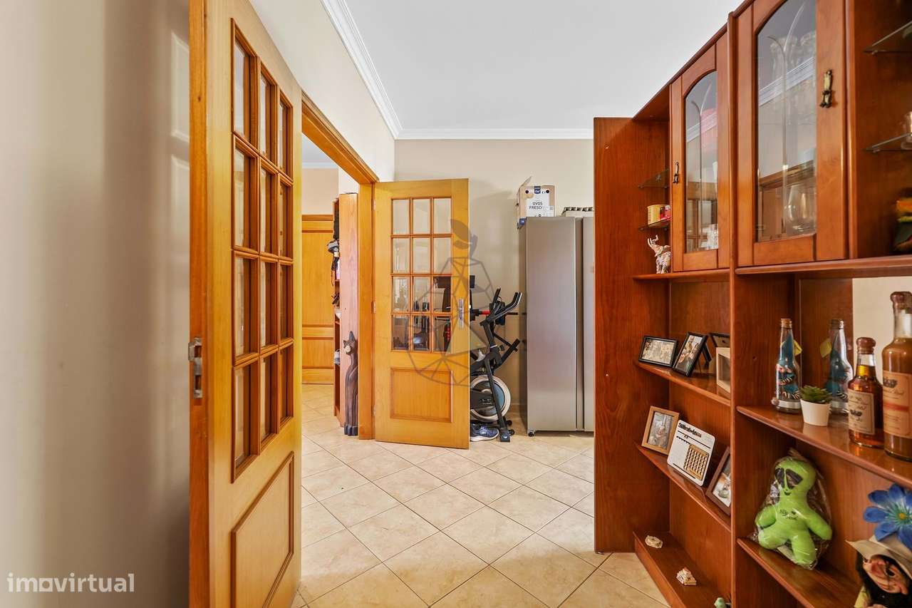 Apartamento T1+3 com Vista Mar do terraço em Quarteira-48