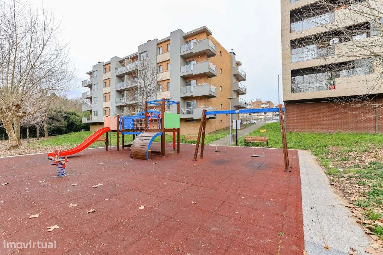 Apartamento T3 C/ Lugar Garagem-28