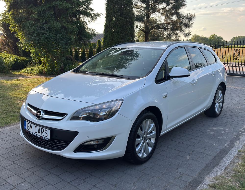 Opel Astra J 2.0 CDTI DPF Automatik Active 2013