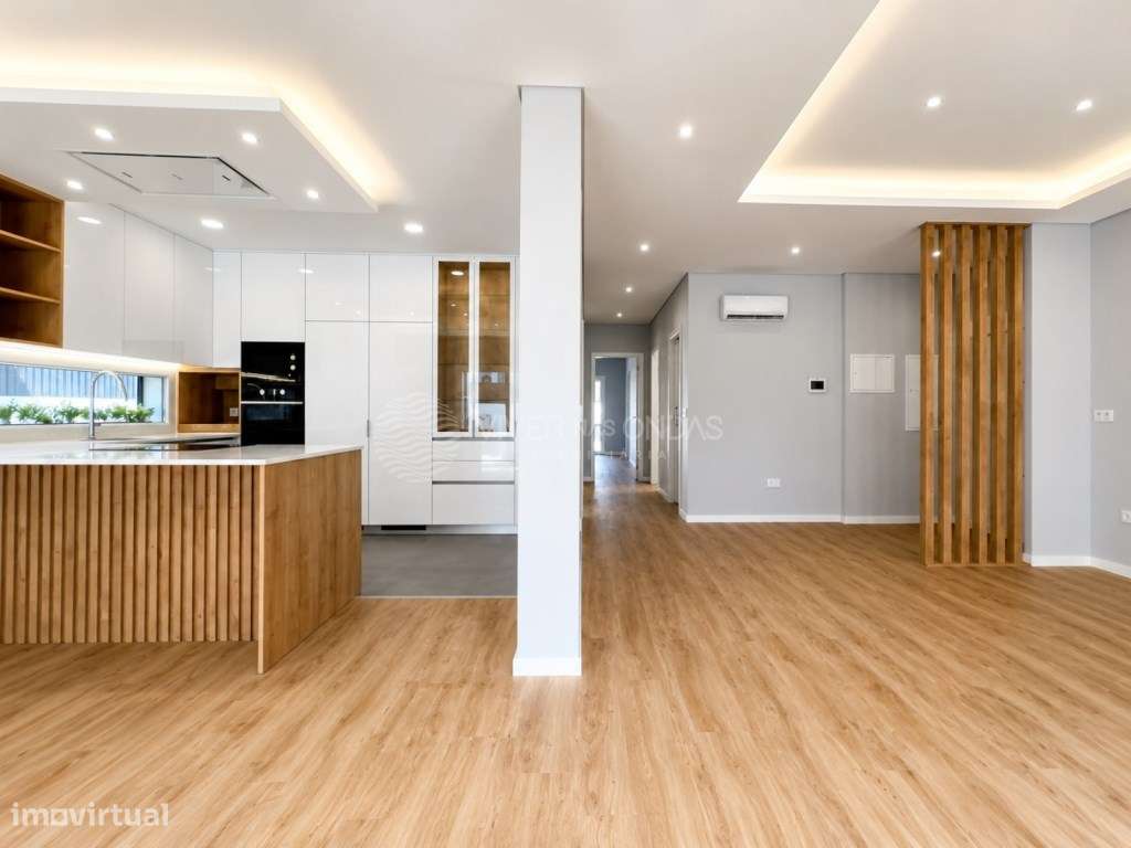 Oferta da Escritura | Moradia T3+1 Térrea com 307 m² em Fernão Ferro-3